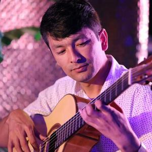 日本女子小便图片高清
